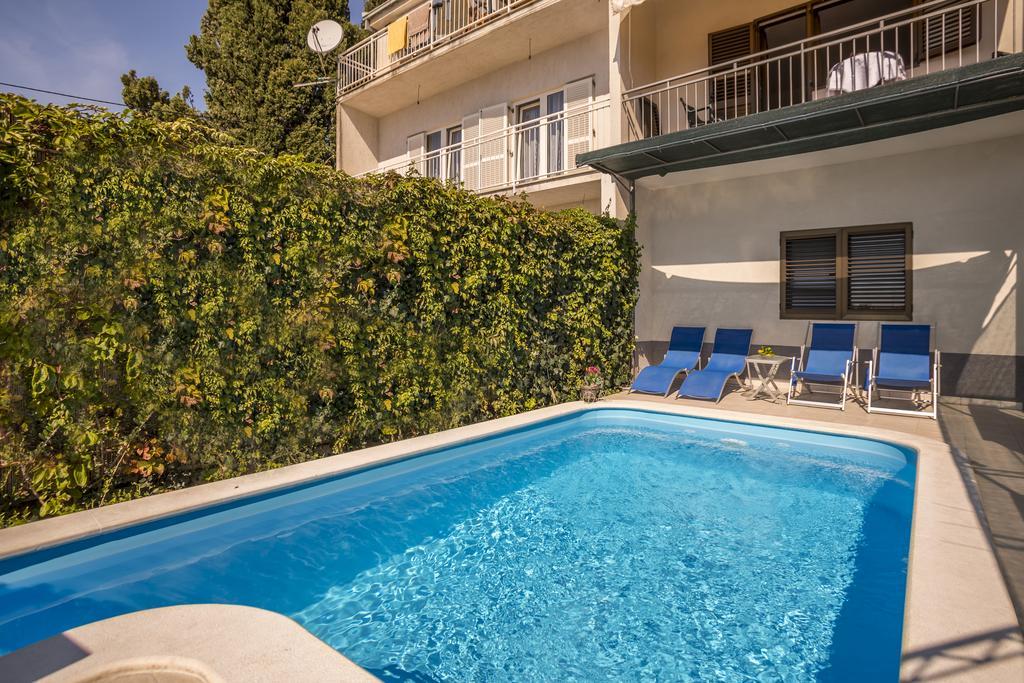 Holiday Home Petra ポドストラナ エクステリア 写真